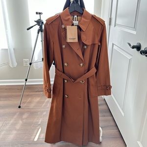 Burberry Waterloo Trench Chestnut Brown